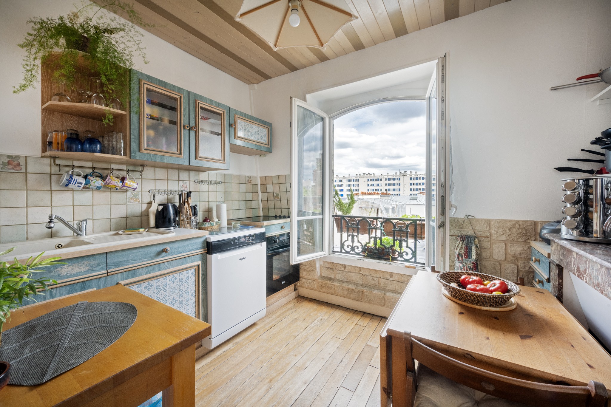 Vente Appartement à Paris Butte-Montmartre 18e arrondissement 5 pièces