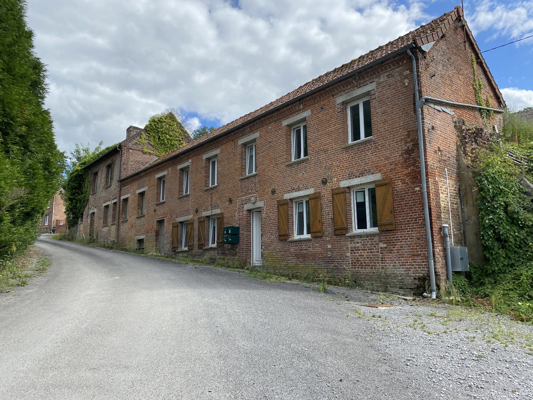 Vente Bureau / Commerce à Guise 0 pièce