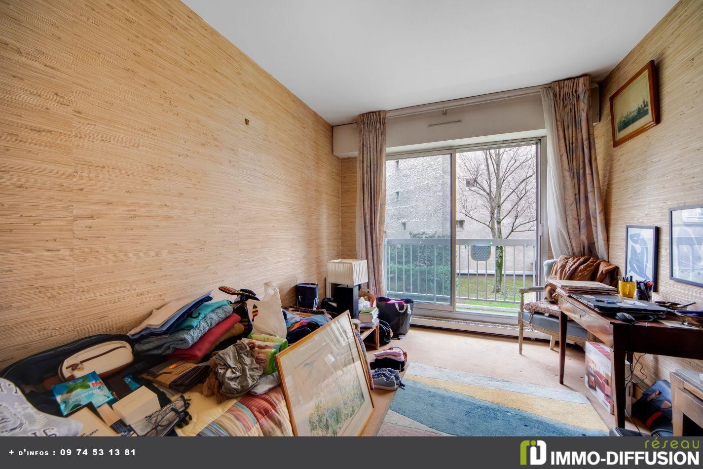 Viager Appartement à Paris Batignolles-Monceaux 17e arrondissement 4 pièces