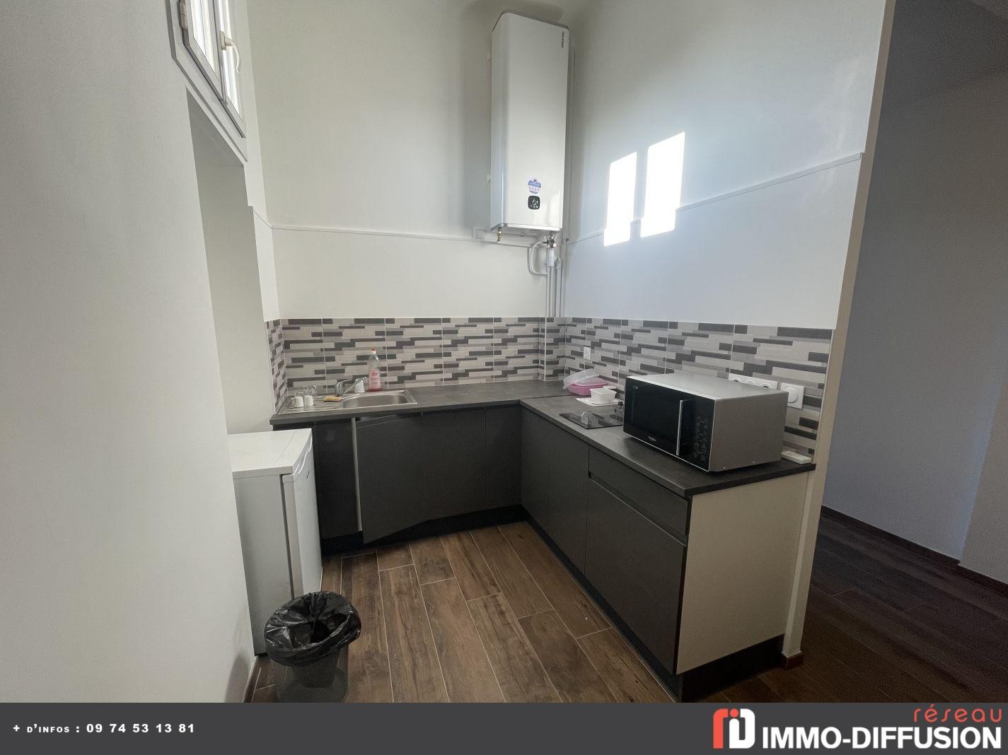 Location Bureau / Commerce à Marseille 12e arrondissement 1 pièce