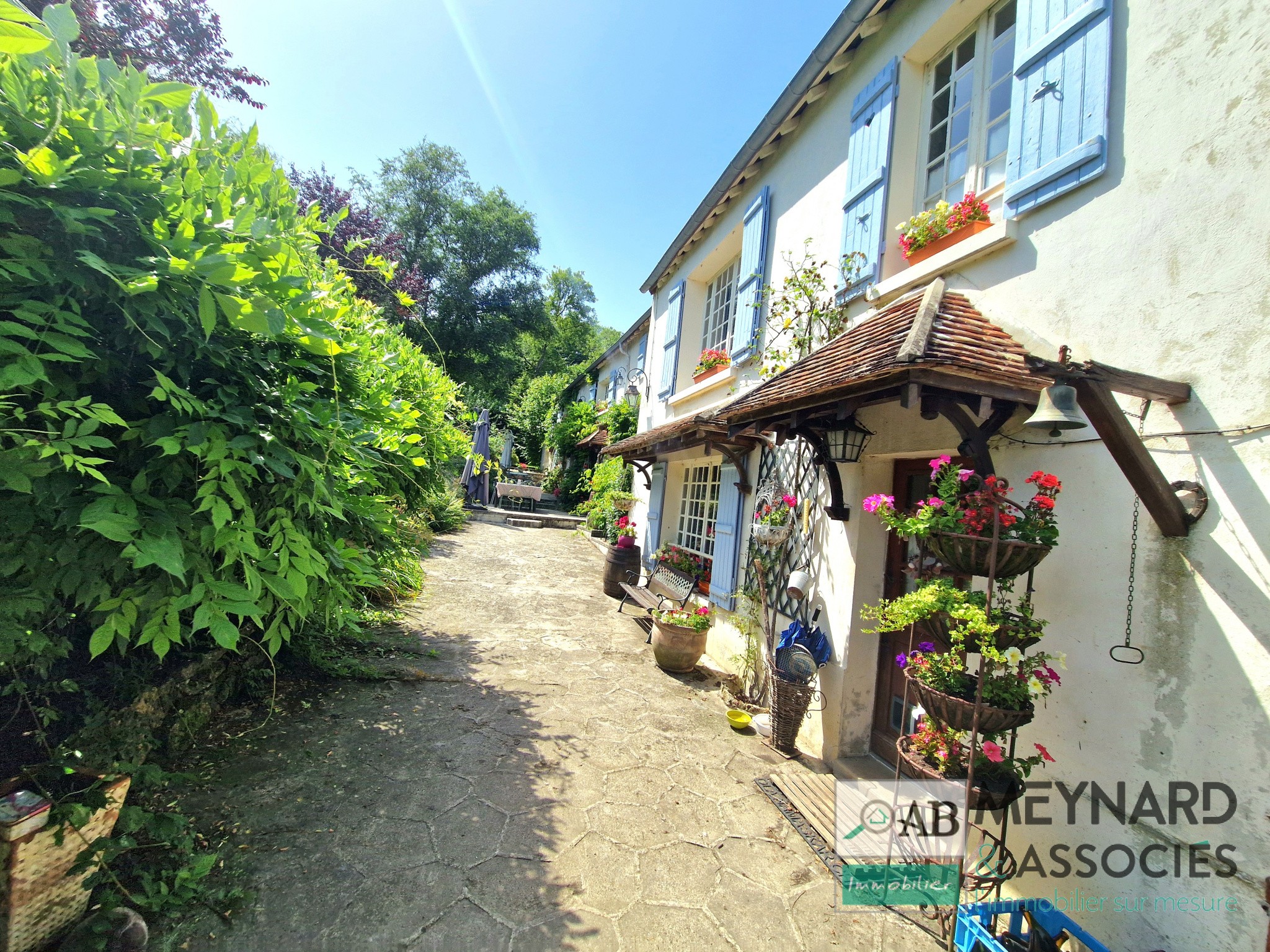 Vente Maison à Crécy-la-Chapelle 9 pièces