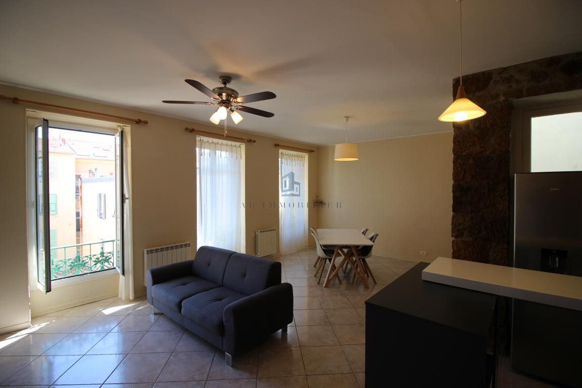 Location Appartement à Menton 2 pièces