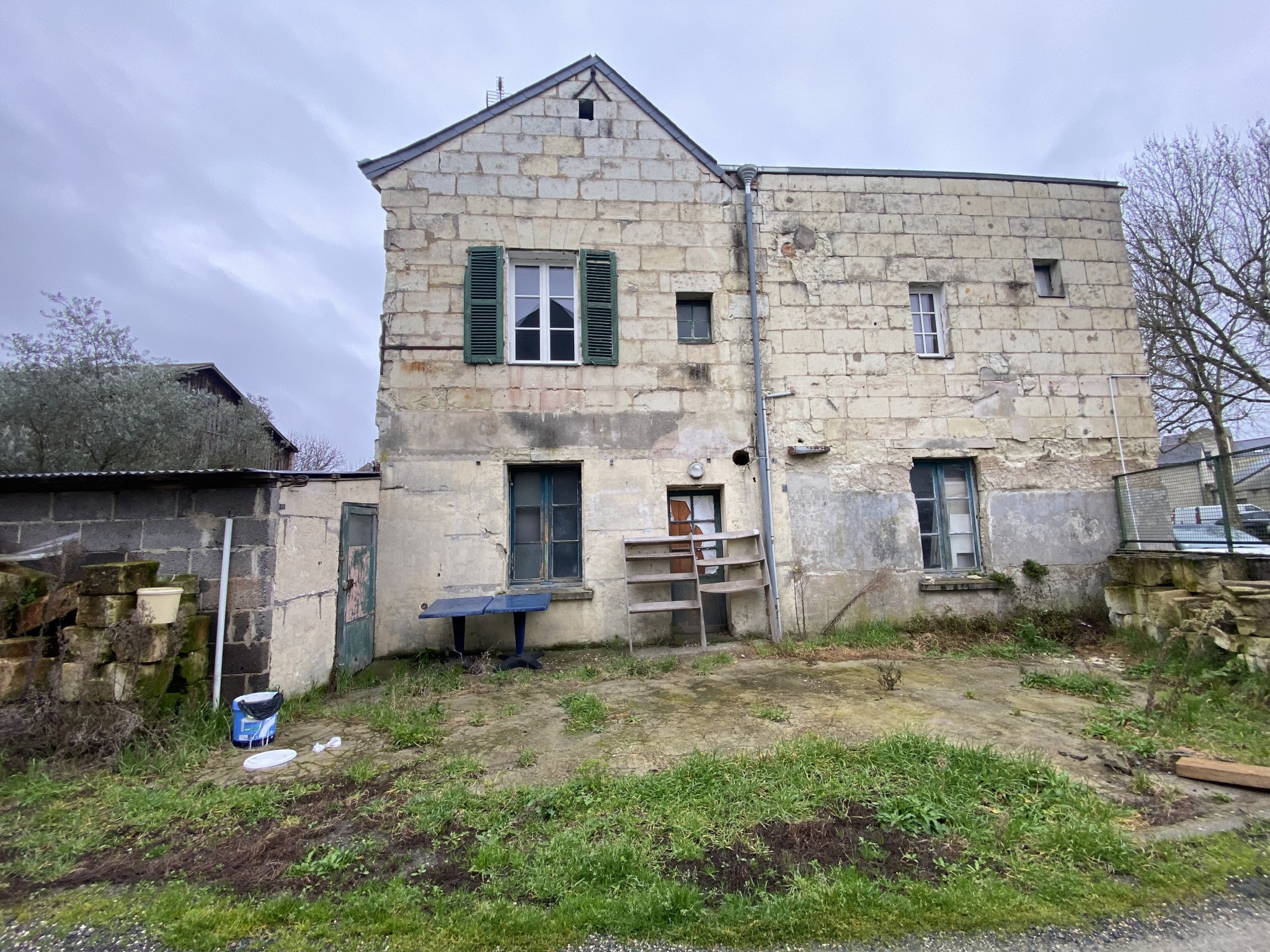 Vente Bureau / Commerce à Saumur 0 pièce