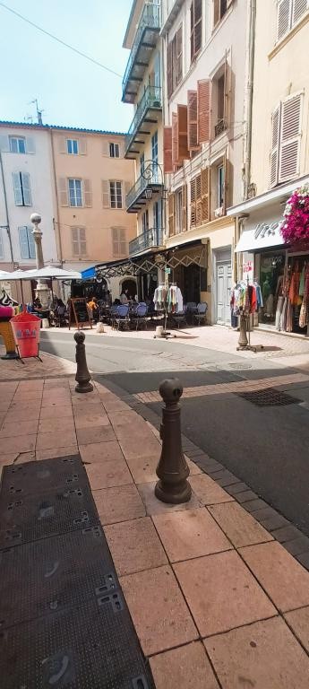 Vente Bureau / Commerce à Antibes 0 pièce