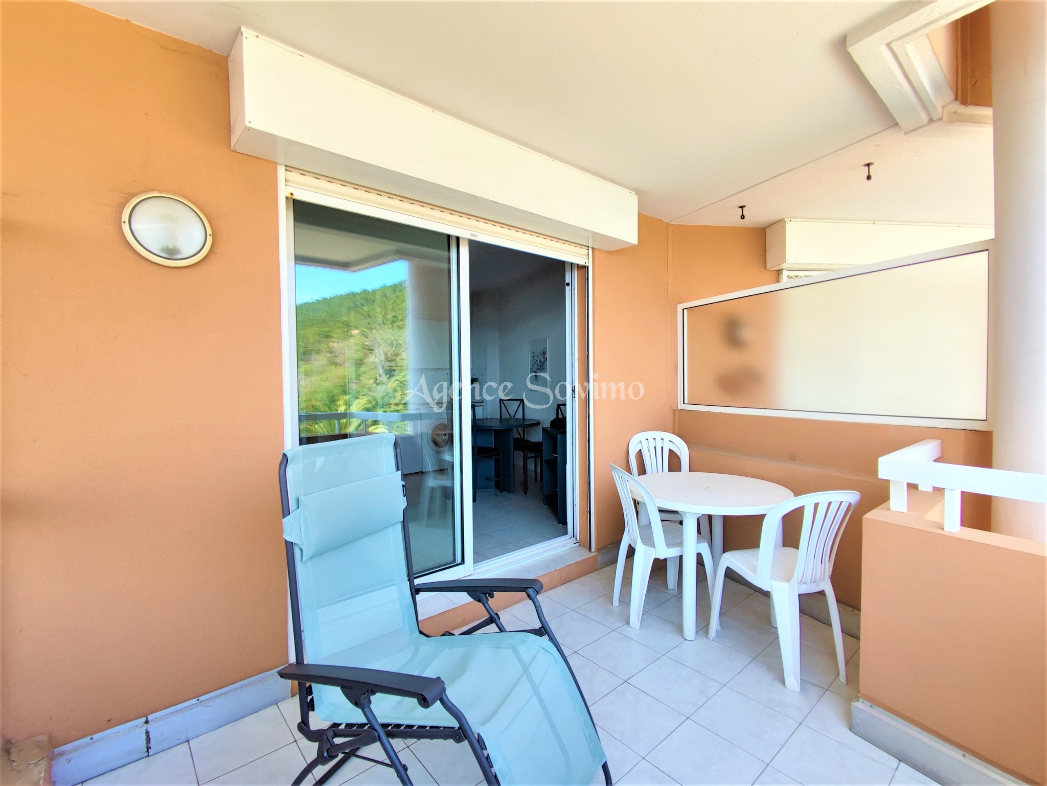 Location Appartement à Théoule-sur-Mer 1 pièce