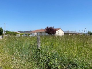 Vente Terrain à Saint-Rémy-en-Rollat 0 pièce