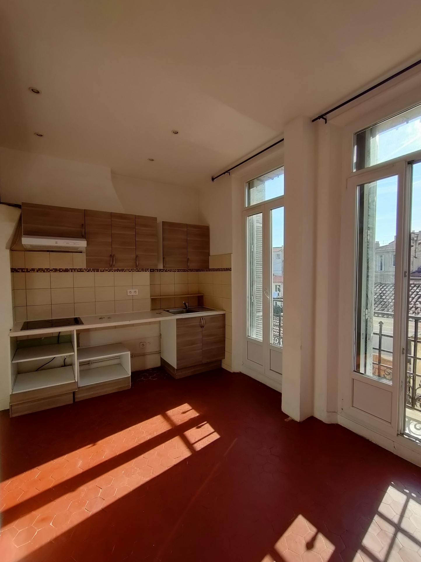 Location Appartement à Marseille 6e arrondissement 3 pièces