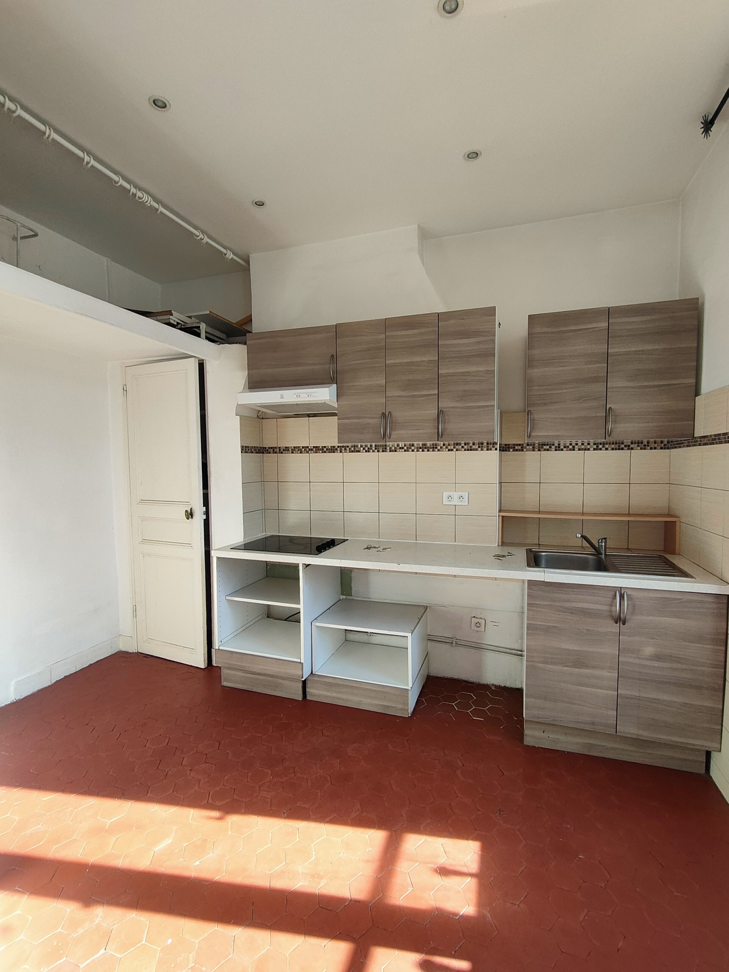 Location Appartement à Marseille 6e arrondissement 3 pièces