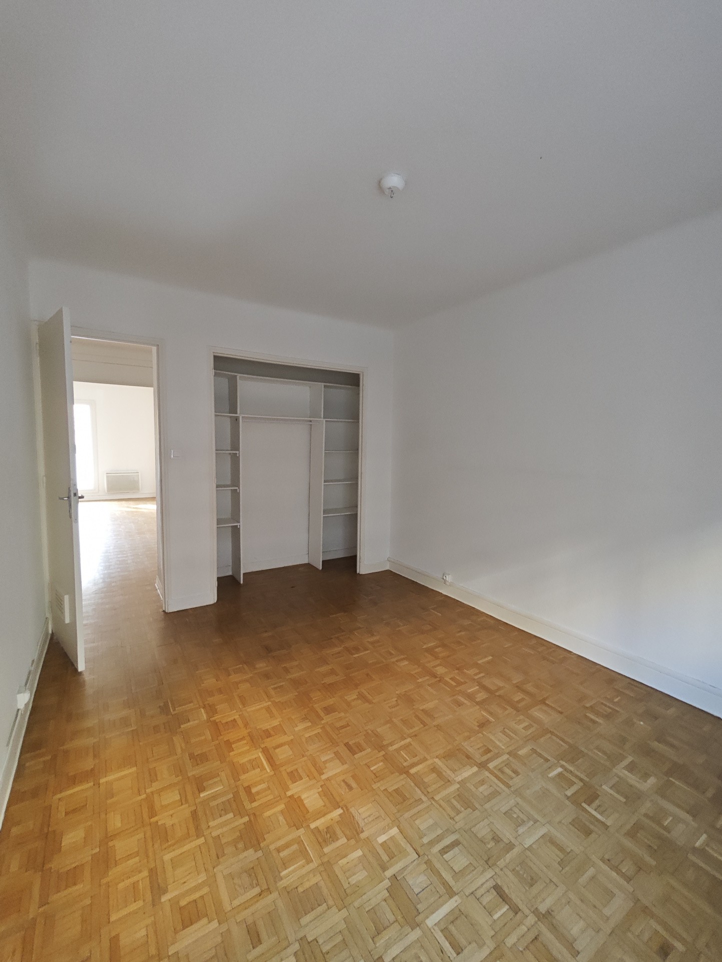 Location Appartement à Marseille 8e arrondissement 3 pièces