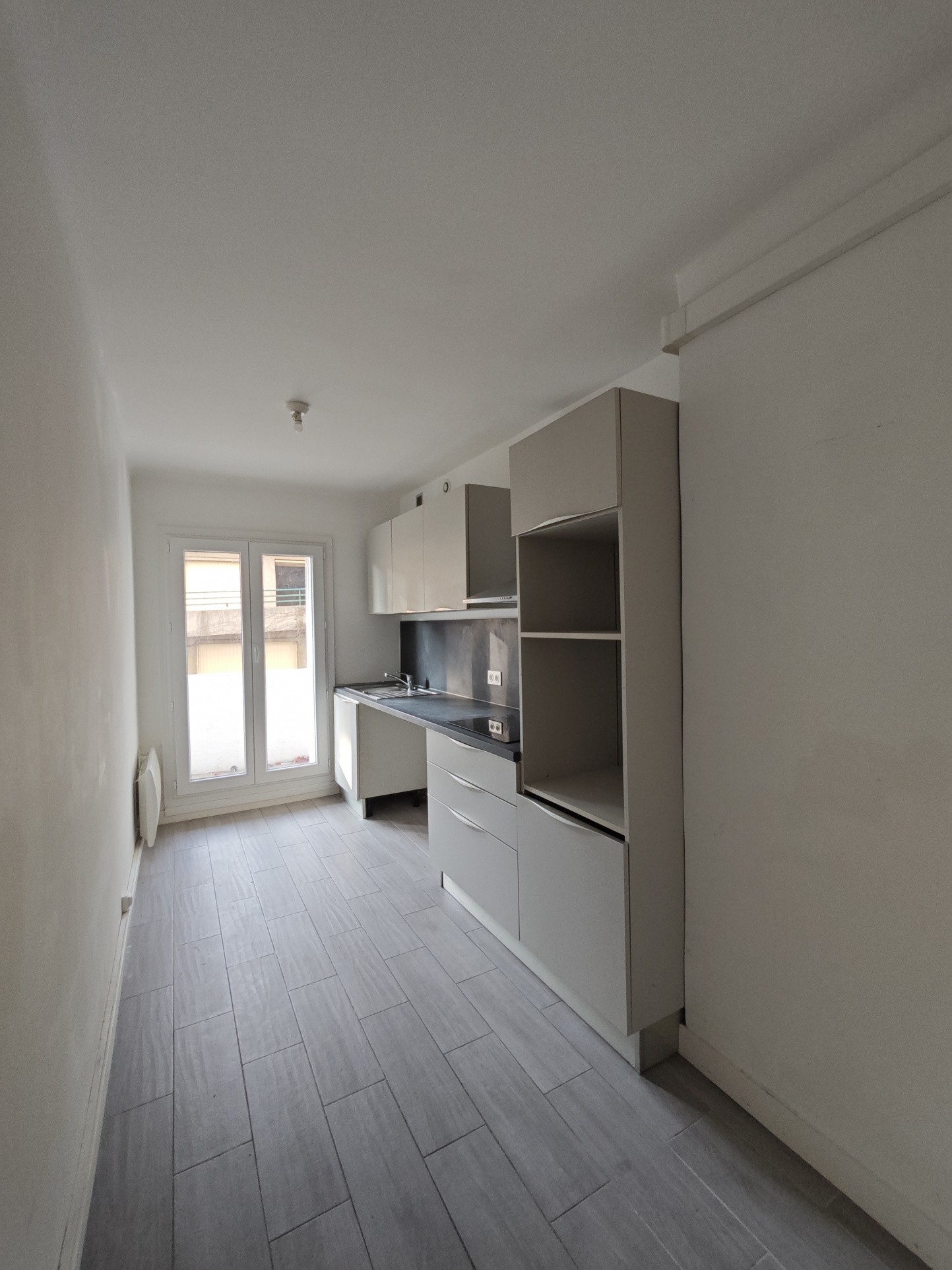 Location Appartement à Marseille 8e arrondissement 3 pièces