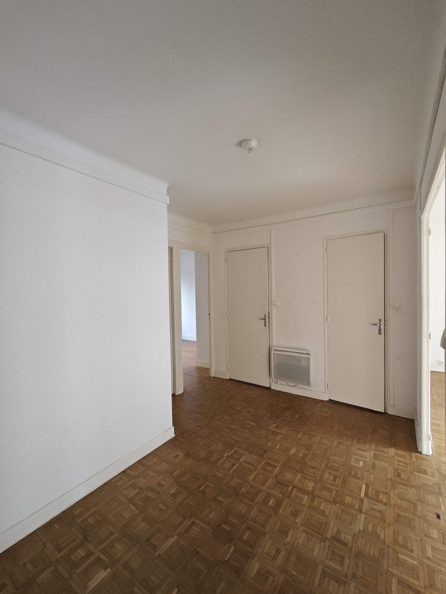 Location Appartement à Marseille 8e arrondissement 3 pièces