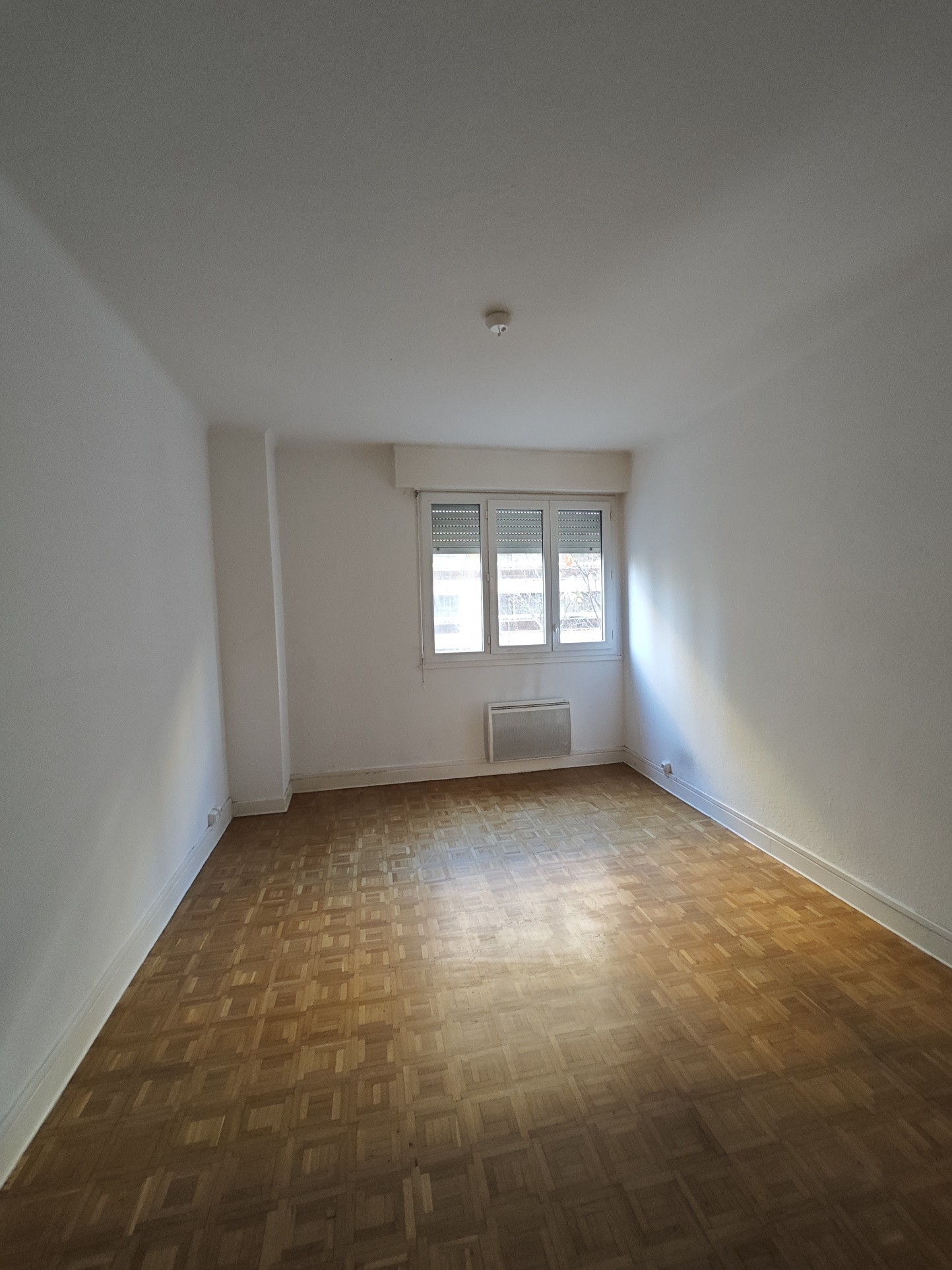 Location Appartement à Marseille 8e arrondissement 3 pièces