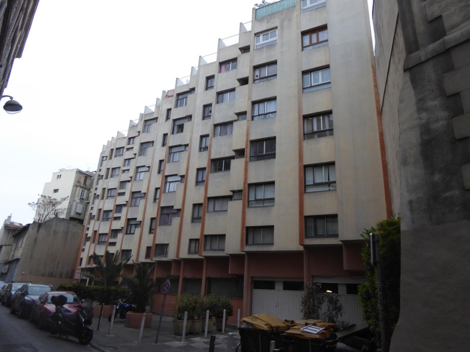 Location Garage / Parking à Marseille 6e arrondissement 0 pièce