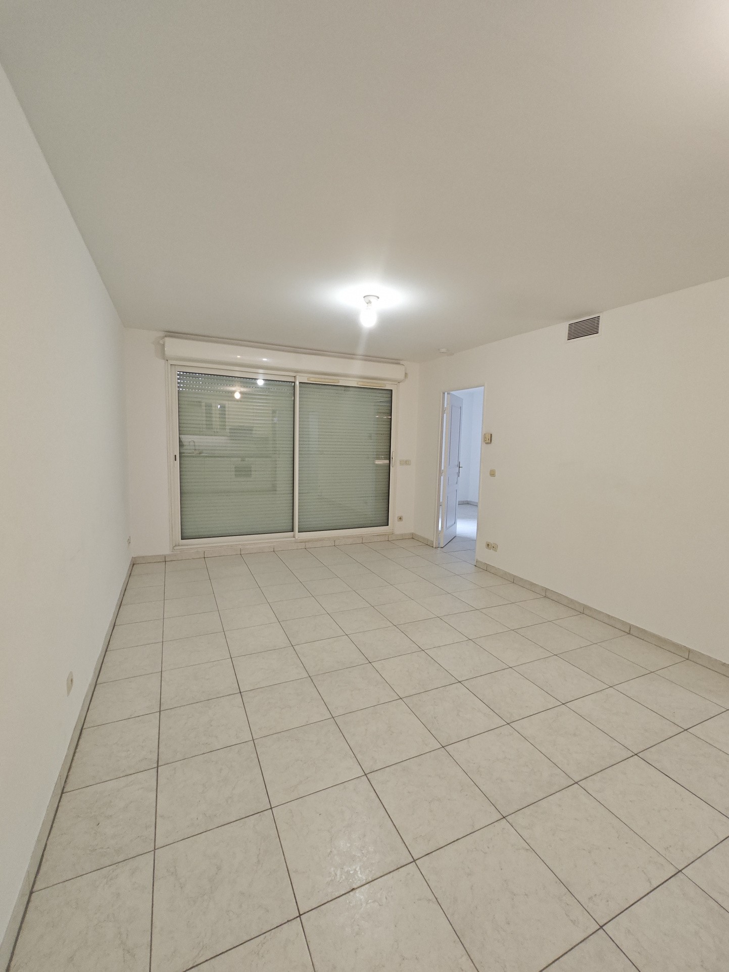 Location Appartement à Marseille 6e arrondissement 2 pièces