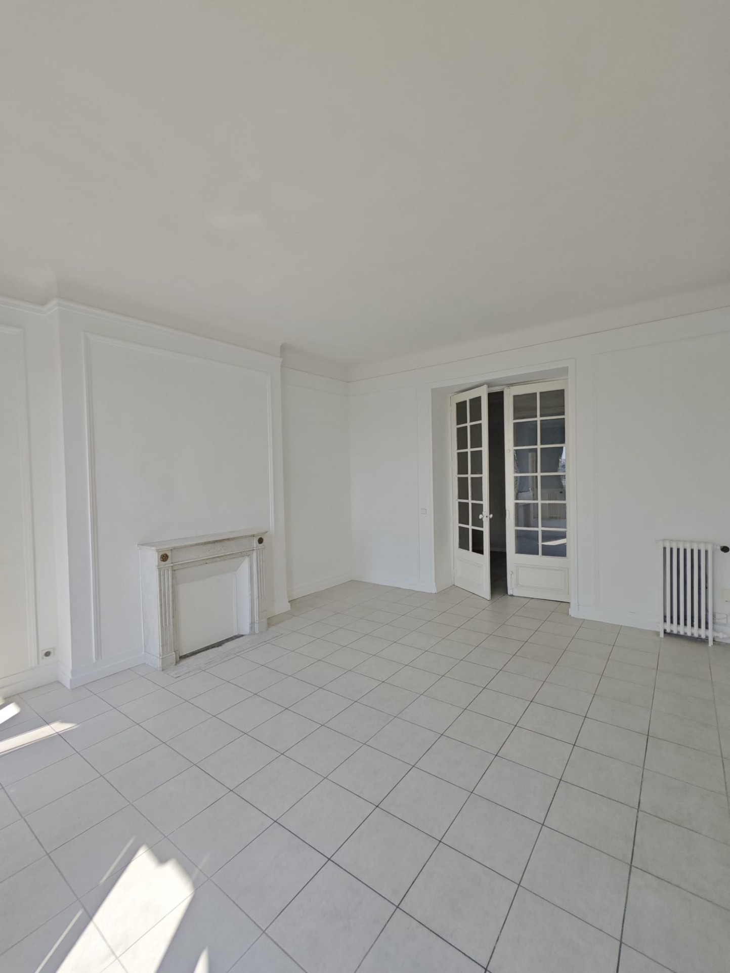 Location Appartement à Marseille 8e arrondissement 5 pièces