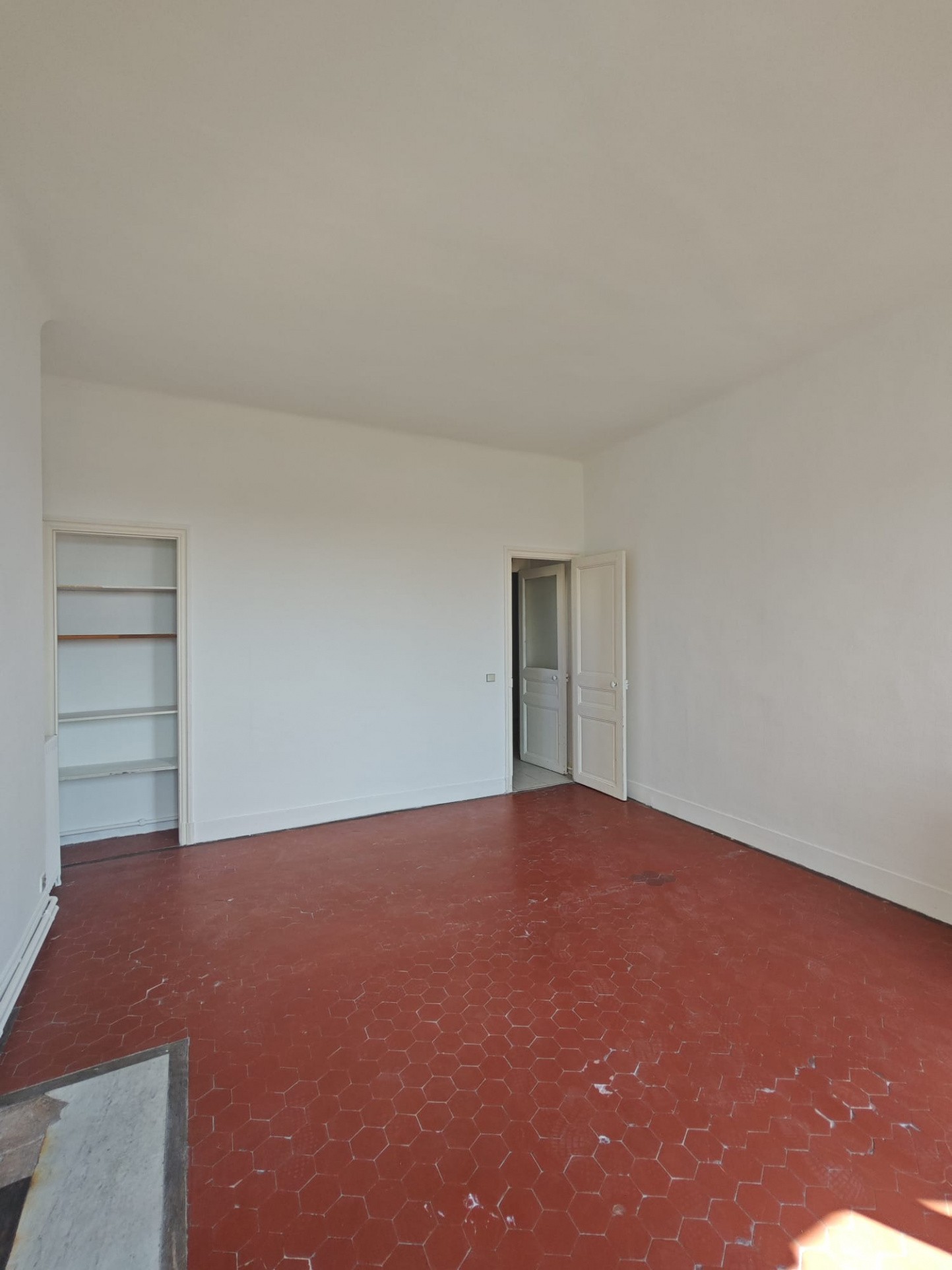 Location Appartement à Marseille 8e arrondissement 5 pièces