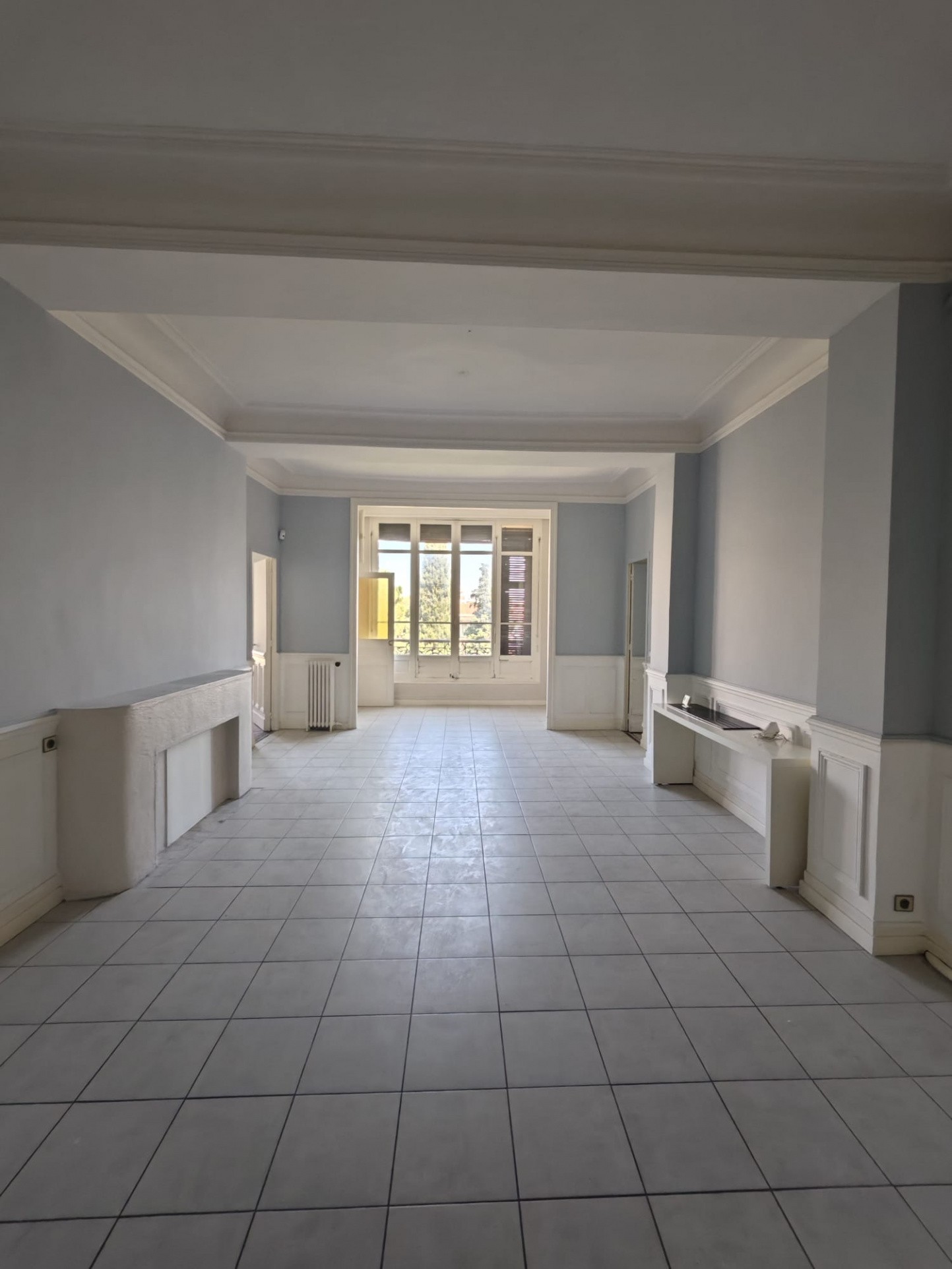 Location Appartement à Marseille 8e arrondissement 5 pièces