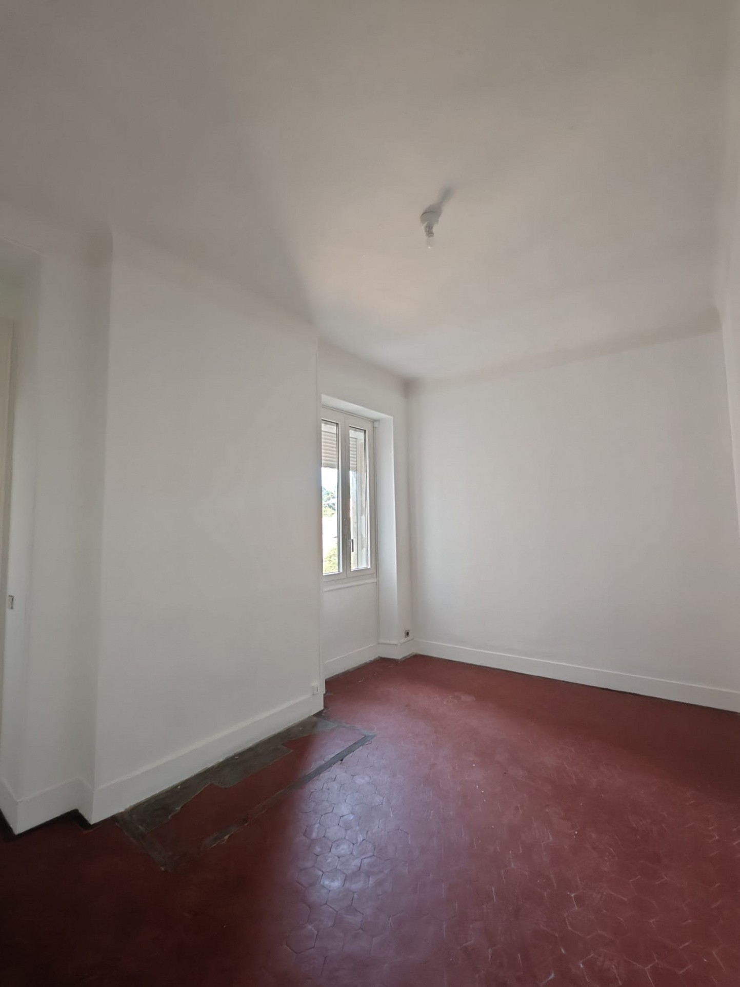 Location Appartement à Marseille 8e arrondissement 5 pièces