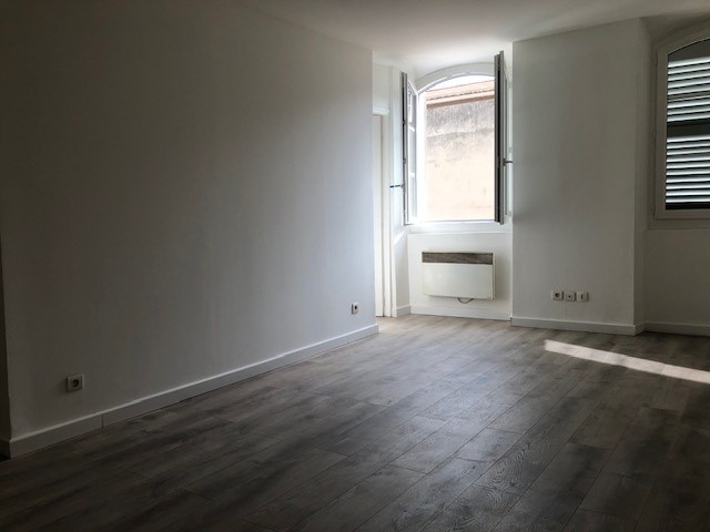 Location Appartement à Marseille 1er arrondissement 2 pièces