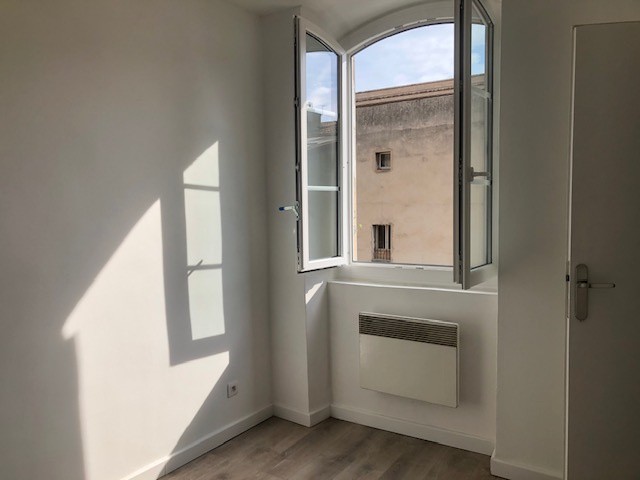 Location Appartement à Marseille 1er arrondissement 2 pièces