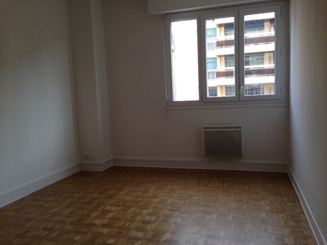 Location Appartement à Marseille 8e arrondissement 3 pièces