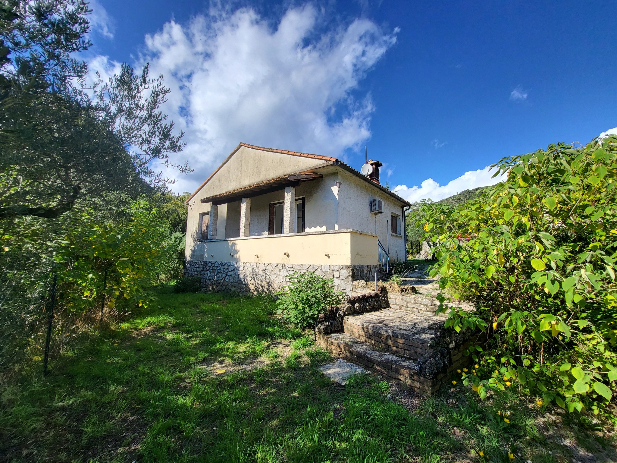 Vente Maison à Saint-Hippolyte-du-Fort 3 pièces