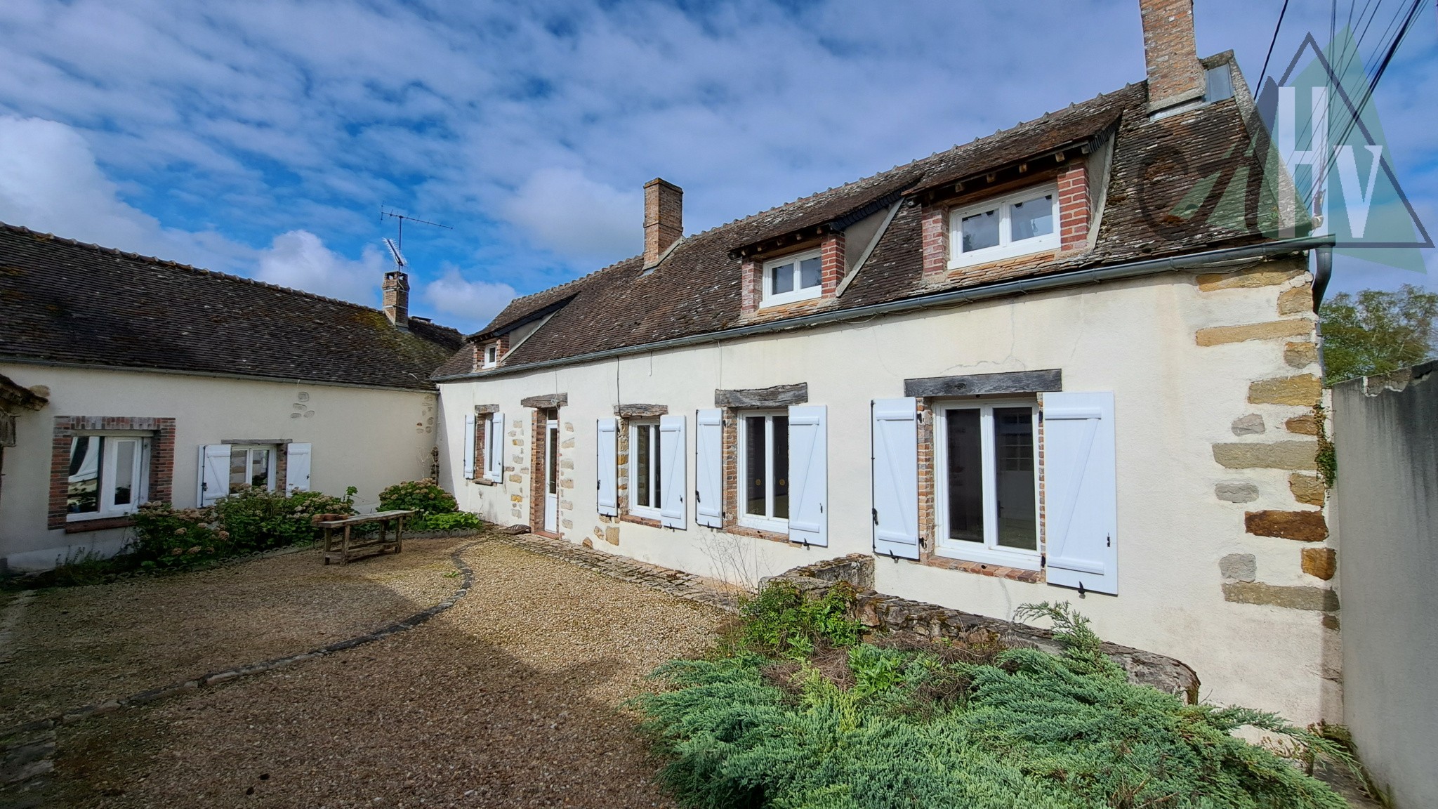 Vente Maison à Villeneuve-la-Guyard 8 pièces