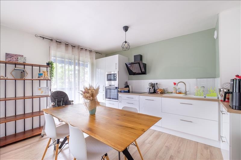 Vente Appartement à Bron 3 pièces