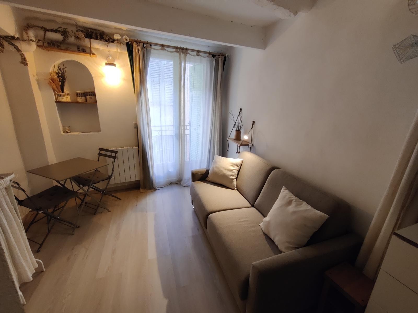 Location Appartement à Menton 1 pièce