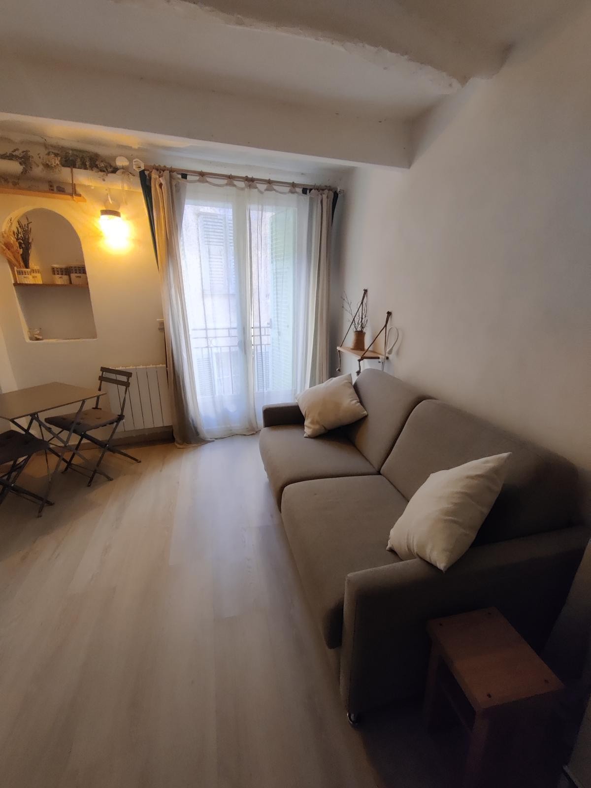 Location Appartement à Menton 1 pièce