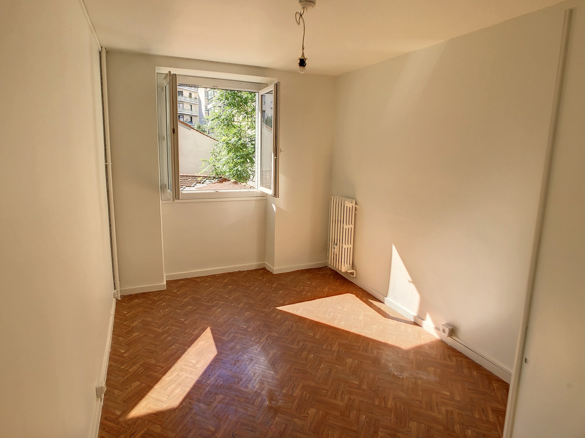 Location Appartement à Lyon 7e arrondissement 3 pièces