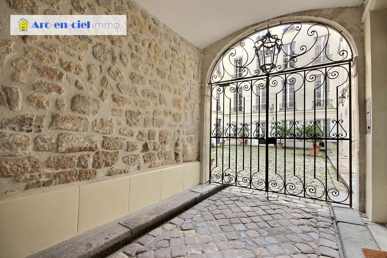 Vente Appartement à Paris Hôtel de Ville 4e arrondissement 4 pièces