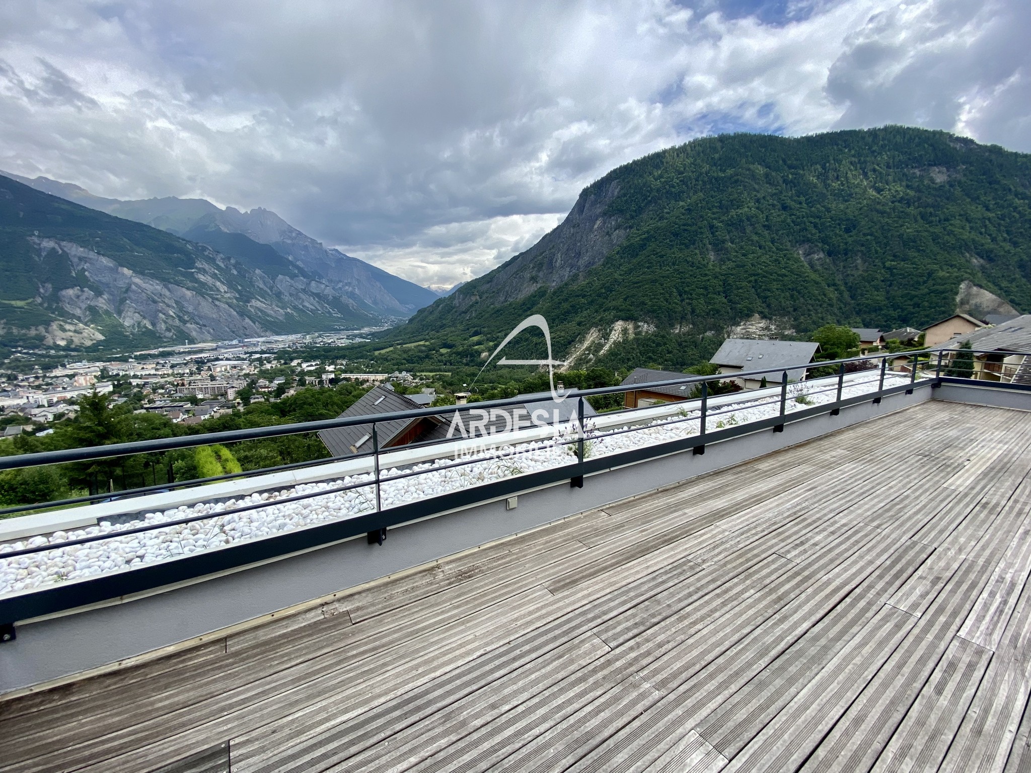 Location Maison à Saint-Jean-de-Maurienne 6 pièces