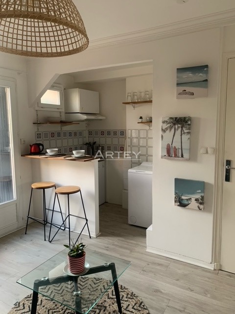 Location Appartement à Hyères 1 pièce