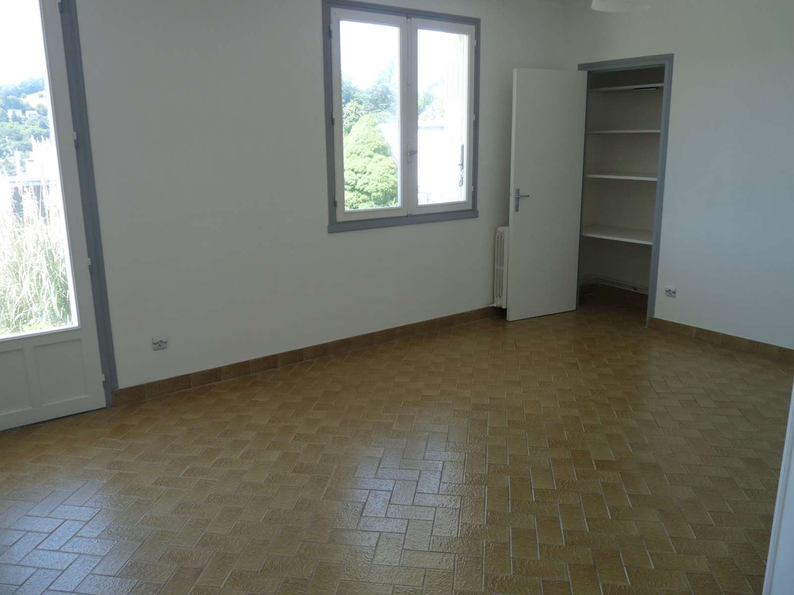 Location Appartement à Tulle 5 pièces