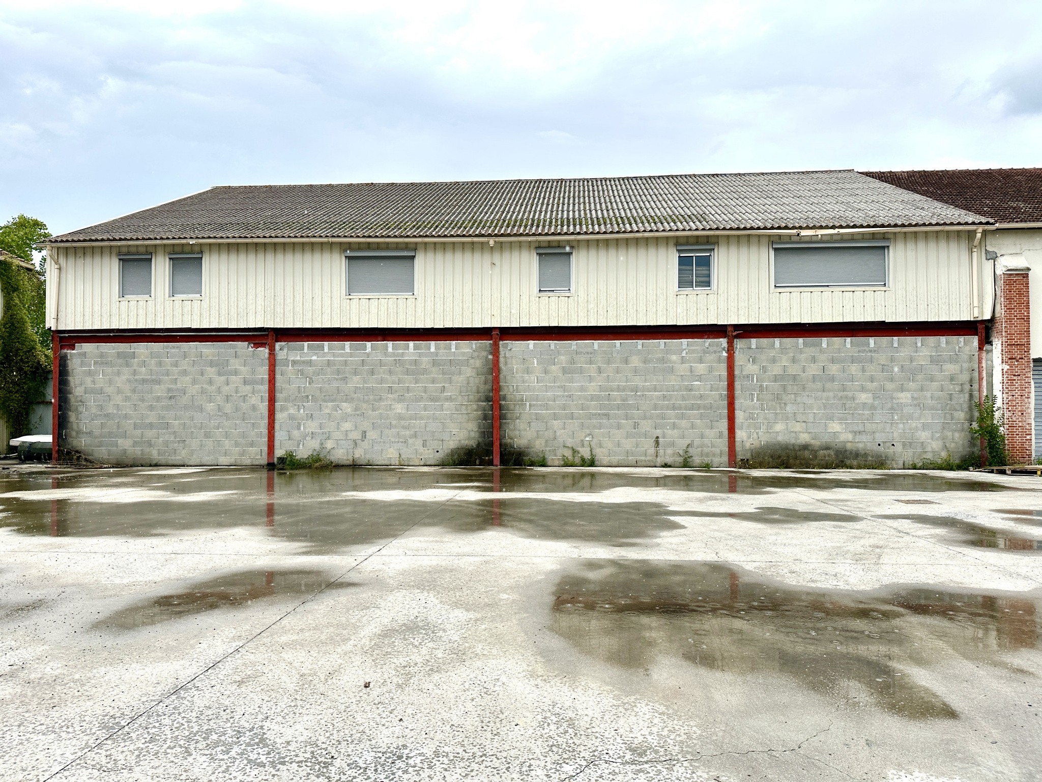 Vente Bureau / Commerce à Villeneuve-sur-Lot 14 pièces