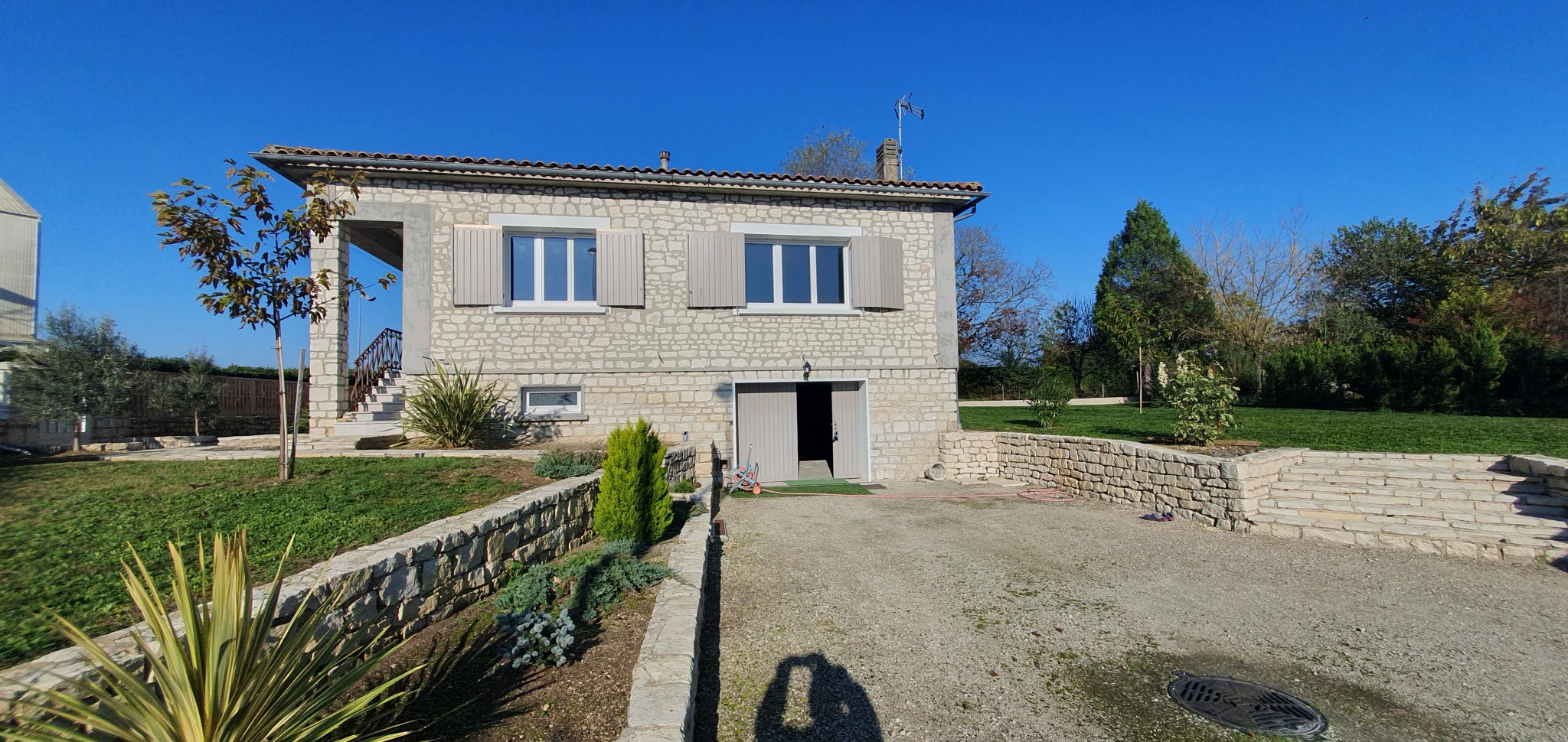 Vente Maison à Châteauneuf-sur-Charente 5 pièces