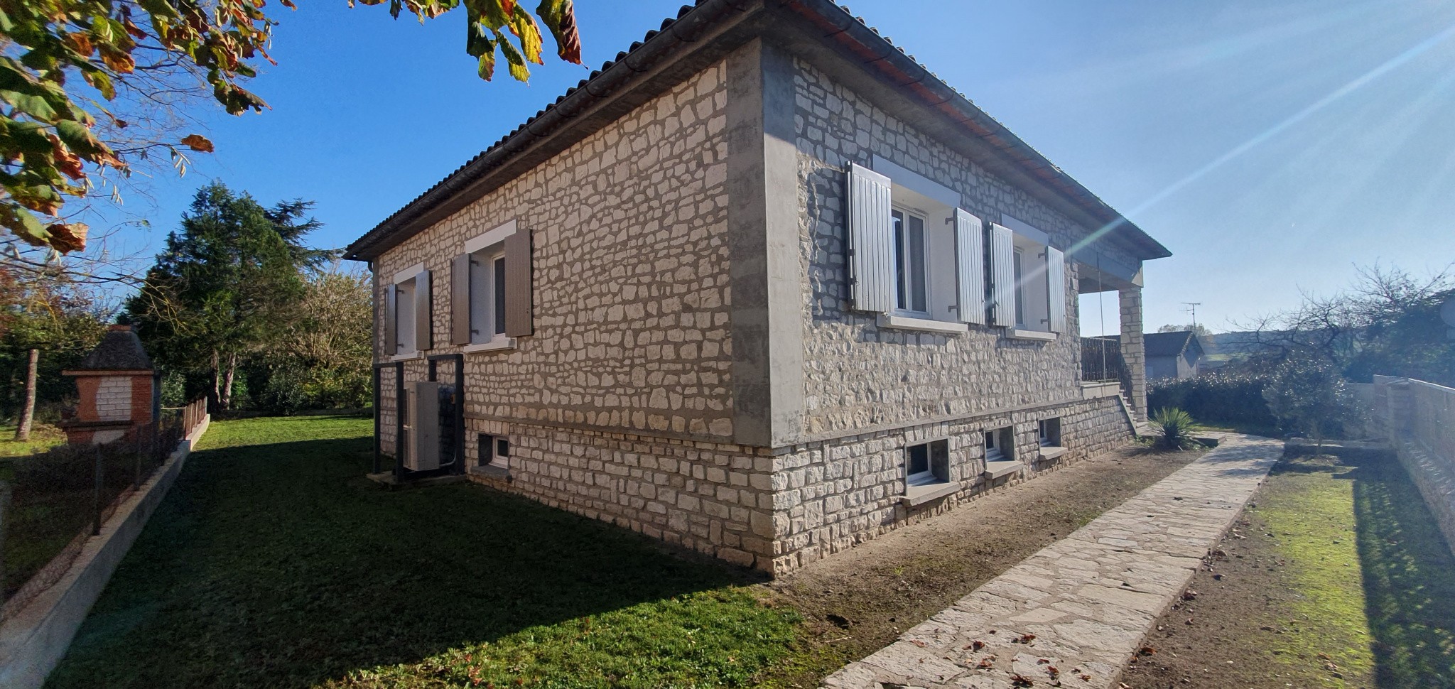 Vente Maison à Châteauneuf-sur-Charente 5 pièces