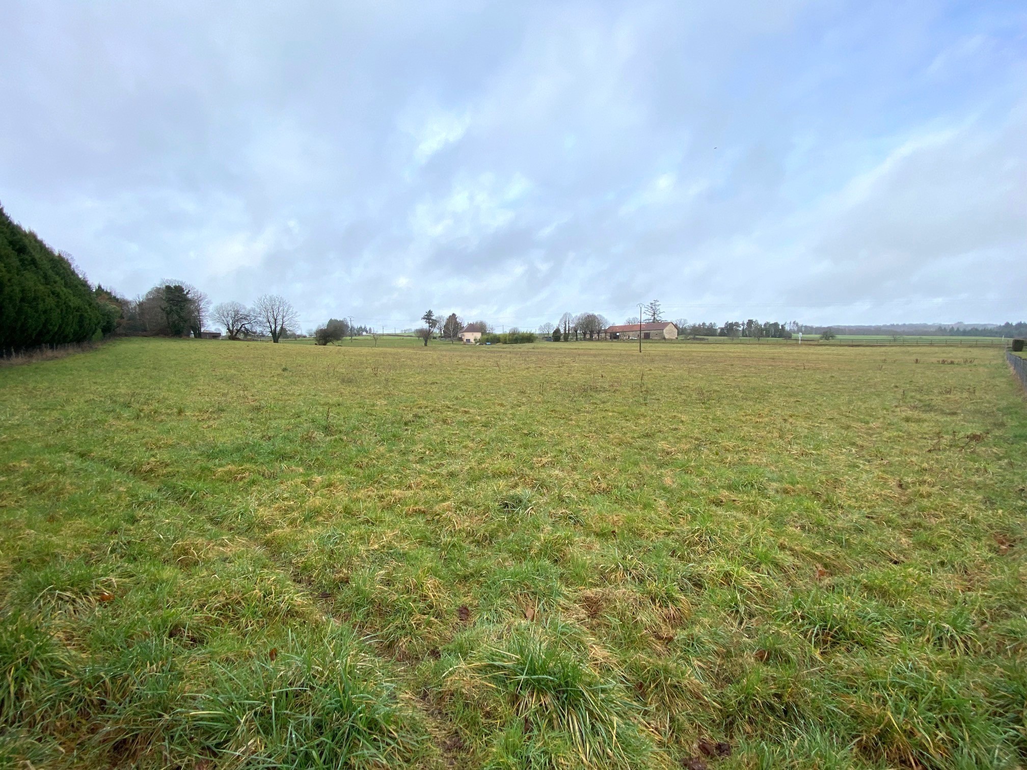 Vente Terrain à Saint-Yrieix-la-Perche 0 pièce