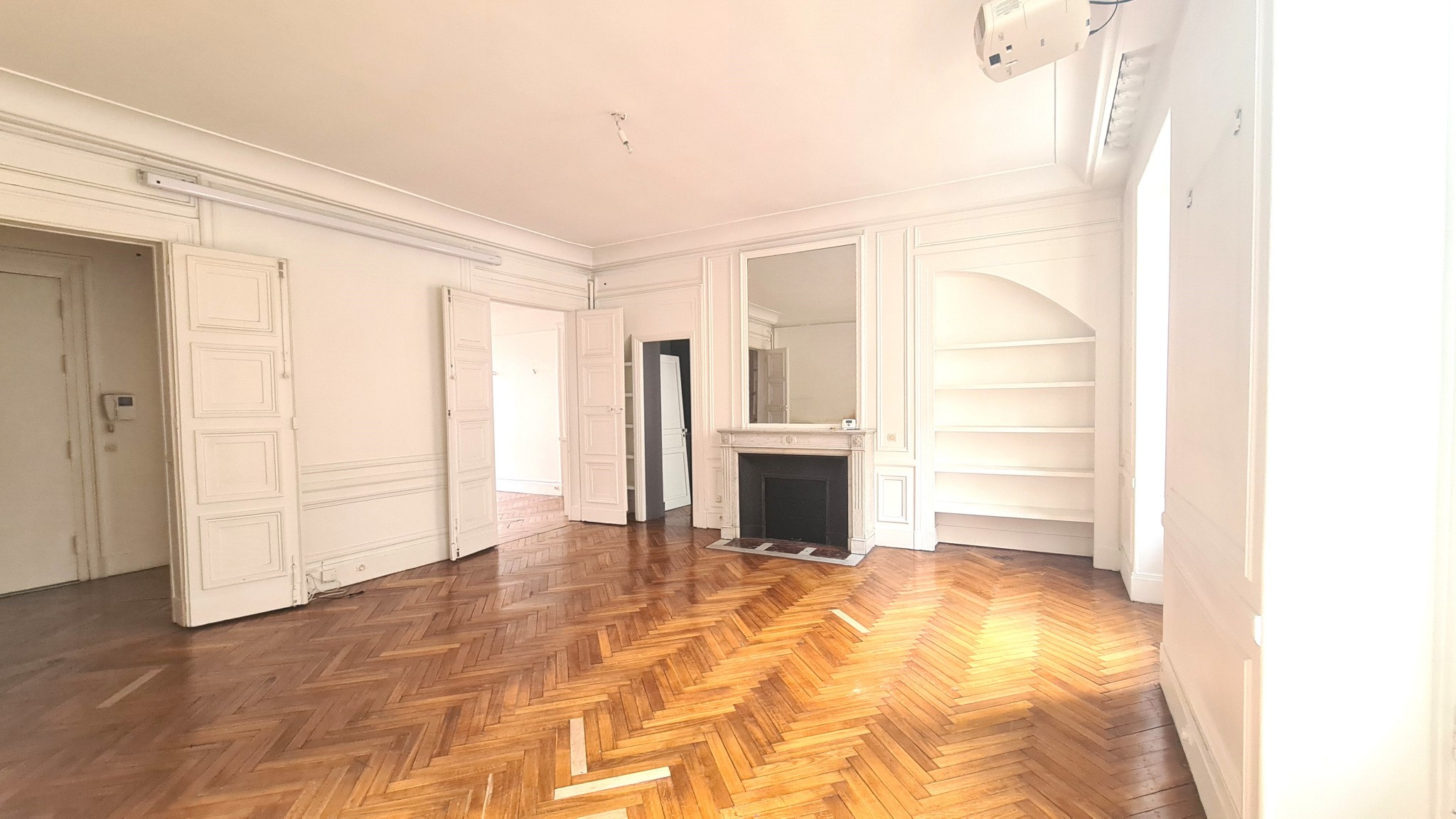 Vente Appartement à Paris Opéra 9e arrondissement 5 pièces