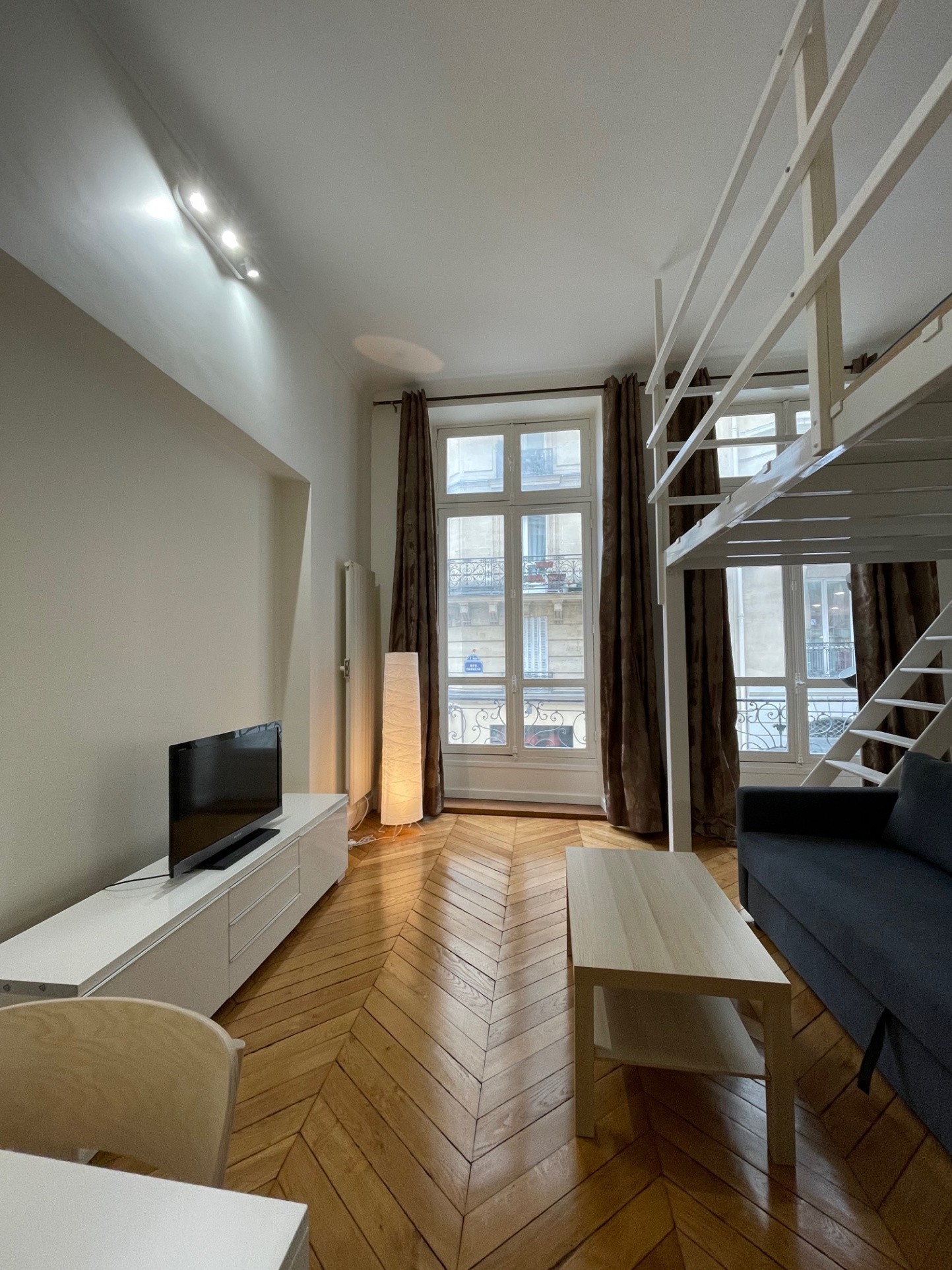 Location Appartement à Paris Louvre 1er arrondissement 1 pièce