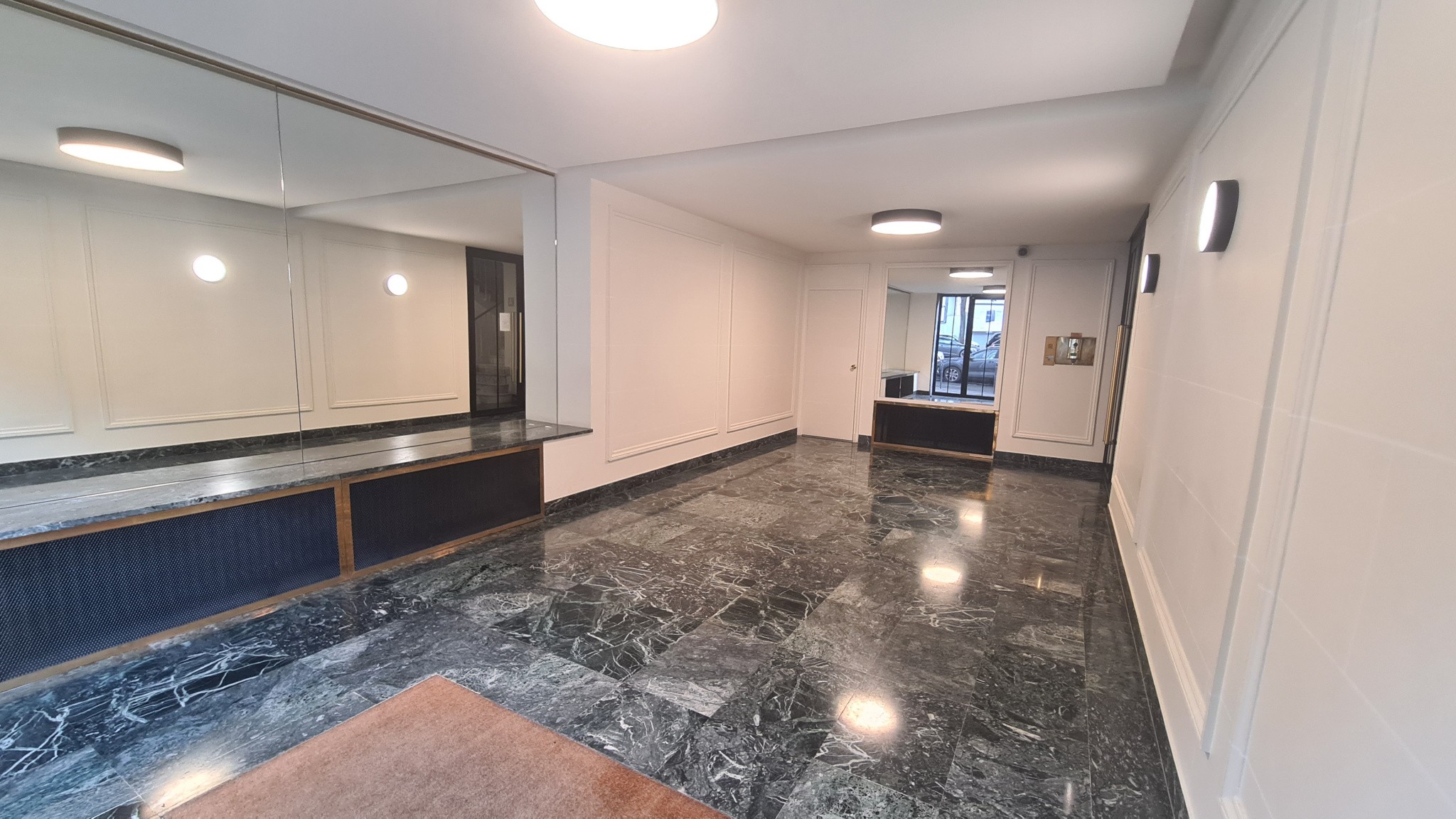 Location Appartement à Paris Élysée  8e arrondissement 3 pièces