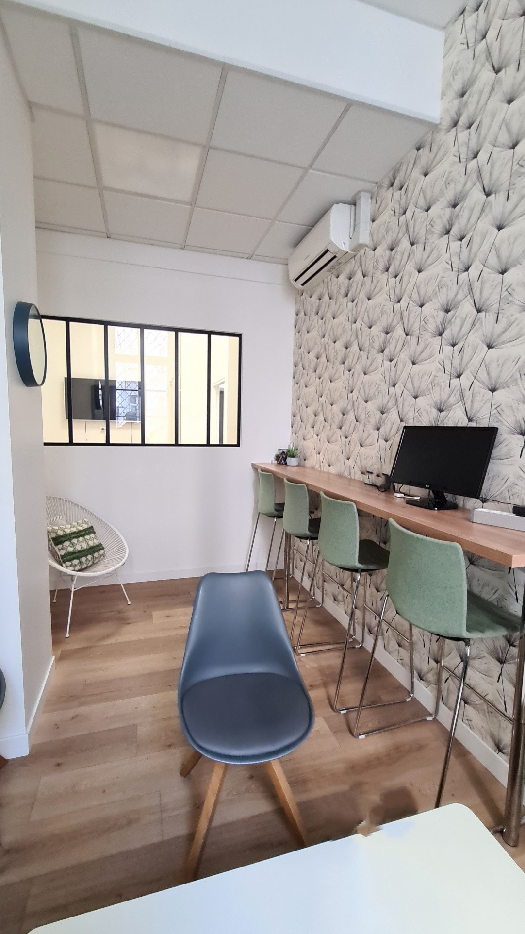 Location Bureau / Commerce à Paris Bourse 2e arrondissement 5 pièces