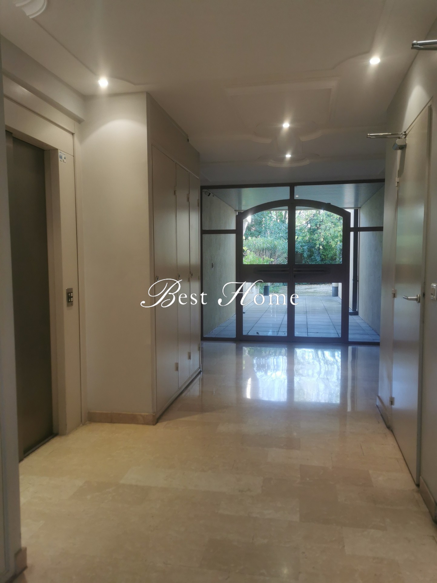 Location Appartement à Nîmes 5 pièces