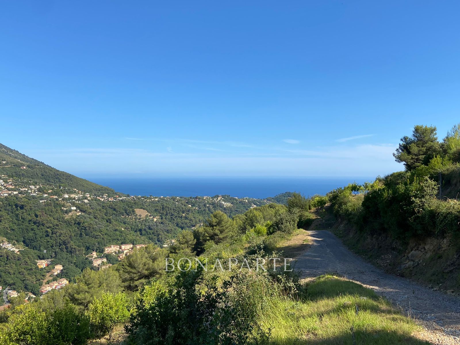 Vente Terrain à Menton 0 pièce