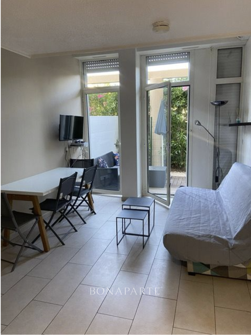 Location Appartement à Vallauris 1 pièce