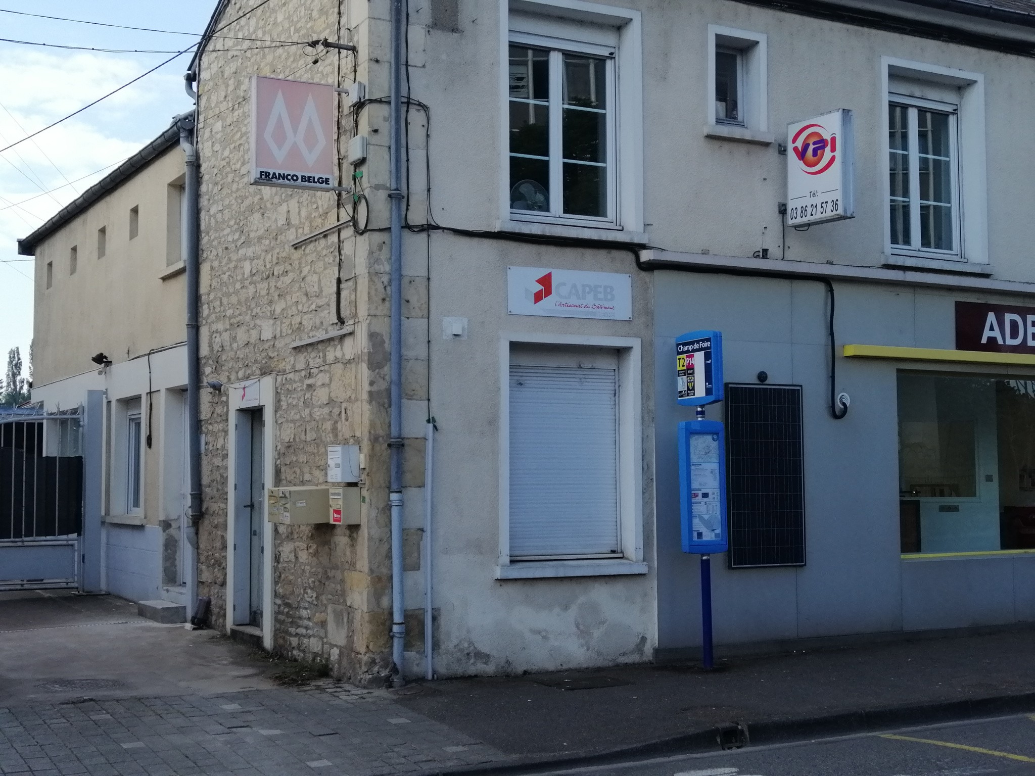 Location Bureau / Commerce à Nevers 0 pièce