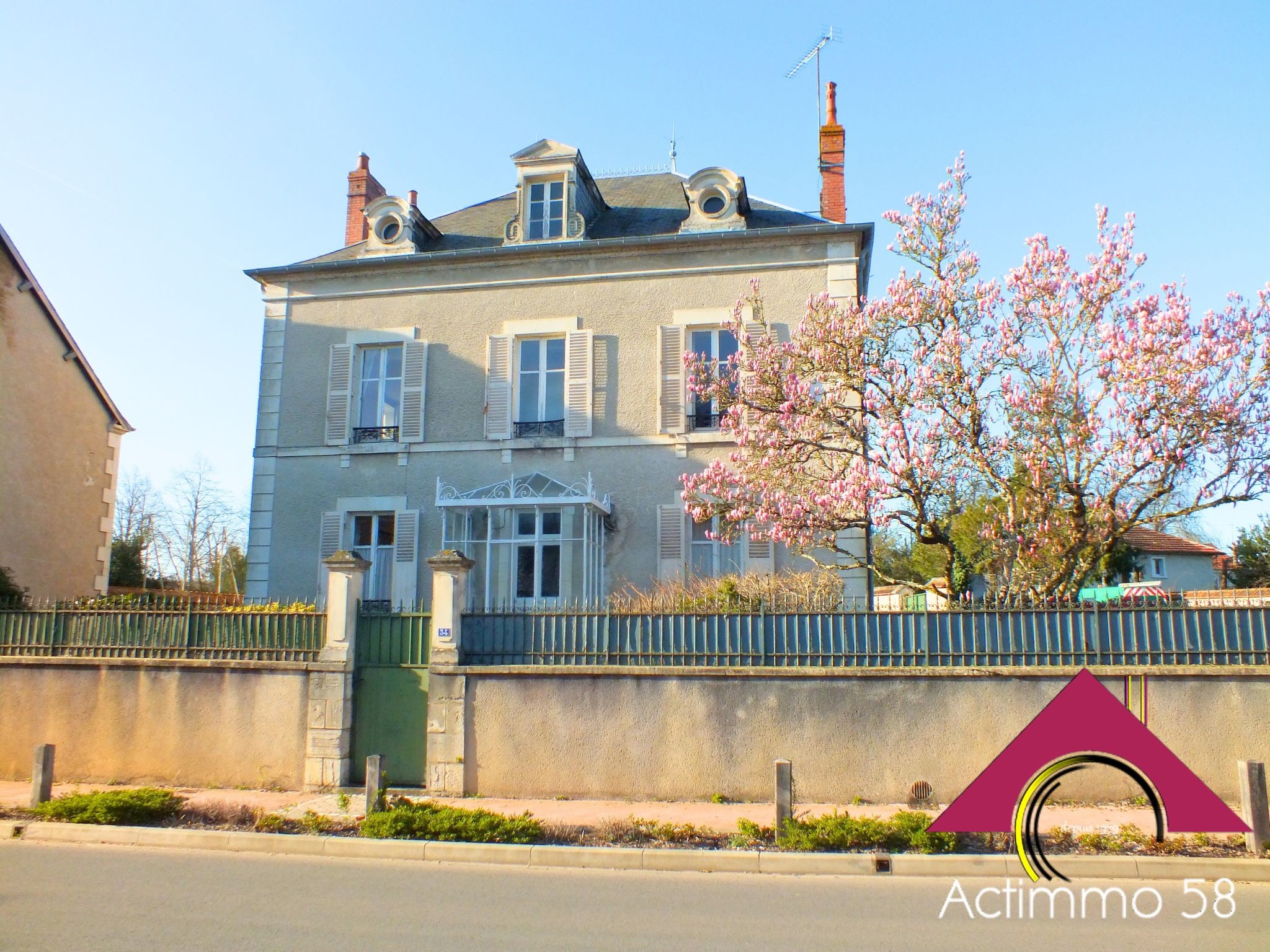 Vente Maison à Jouet-sur-l'Aubois 9 pièces