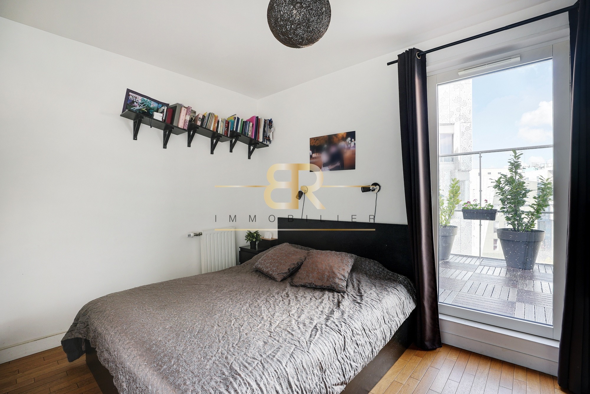 Vente Appartement à Paris Buttes-Chaumont 19e arrondissement 3 pièces