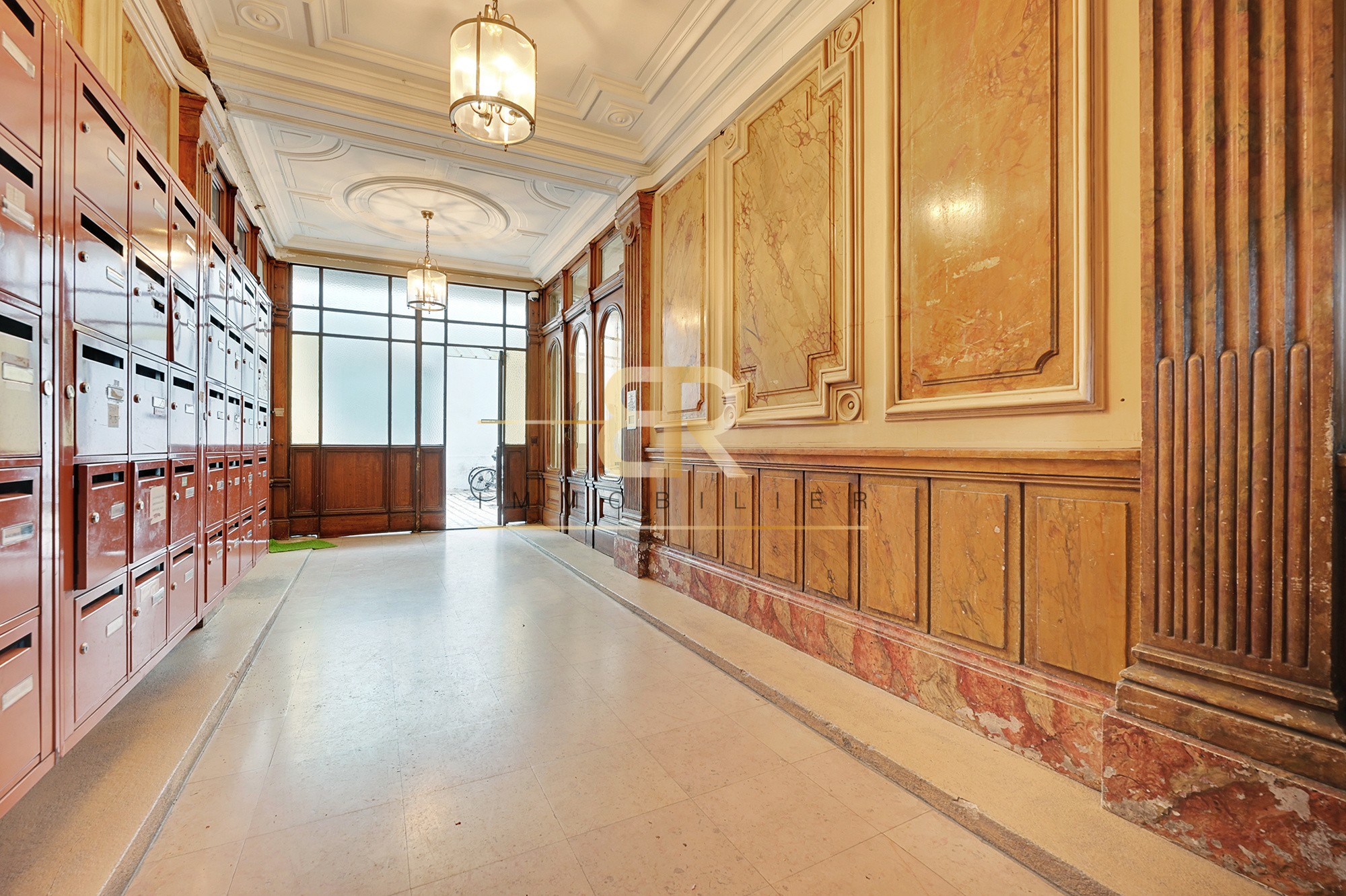 Vente Appartement à Paris Entrepôt 10e arrondissement 4 pièces